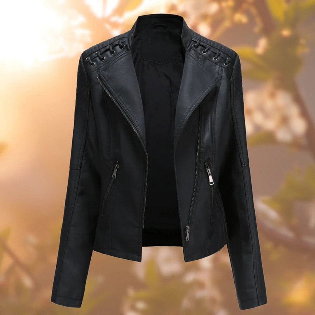 Casaco biker feminino preto em couro sintético, ideal para outono/inverno.