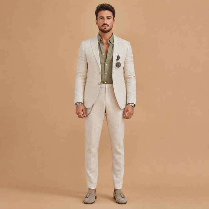 Elegante fato de linho slim fit para homem. Conjunto de duas peças, ideal para moda masculina formal.