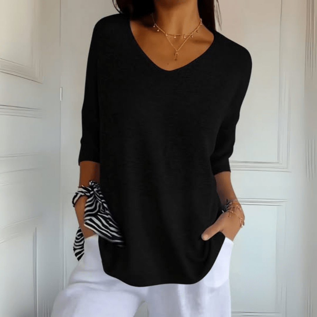 Roupa feminina decote V, blusa confortável e elegante. Perfeita para um estilo versátil e moda casual.