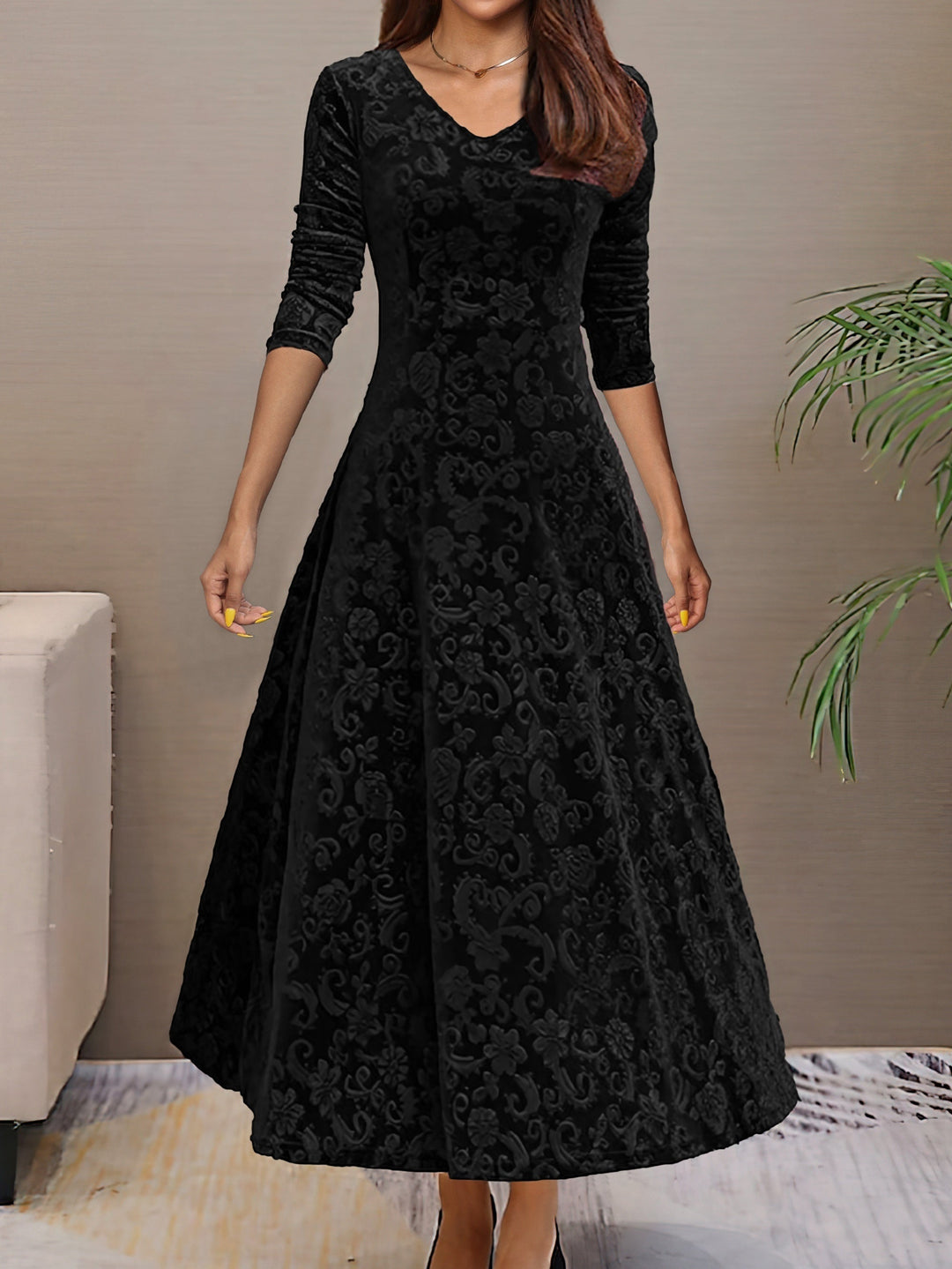 Vestido de noite elegante para mulher, decote V, mangas compridas, look glamour outono inverno.