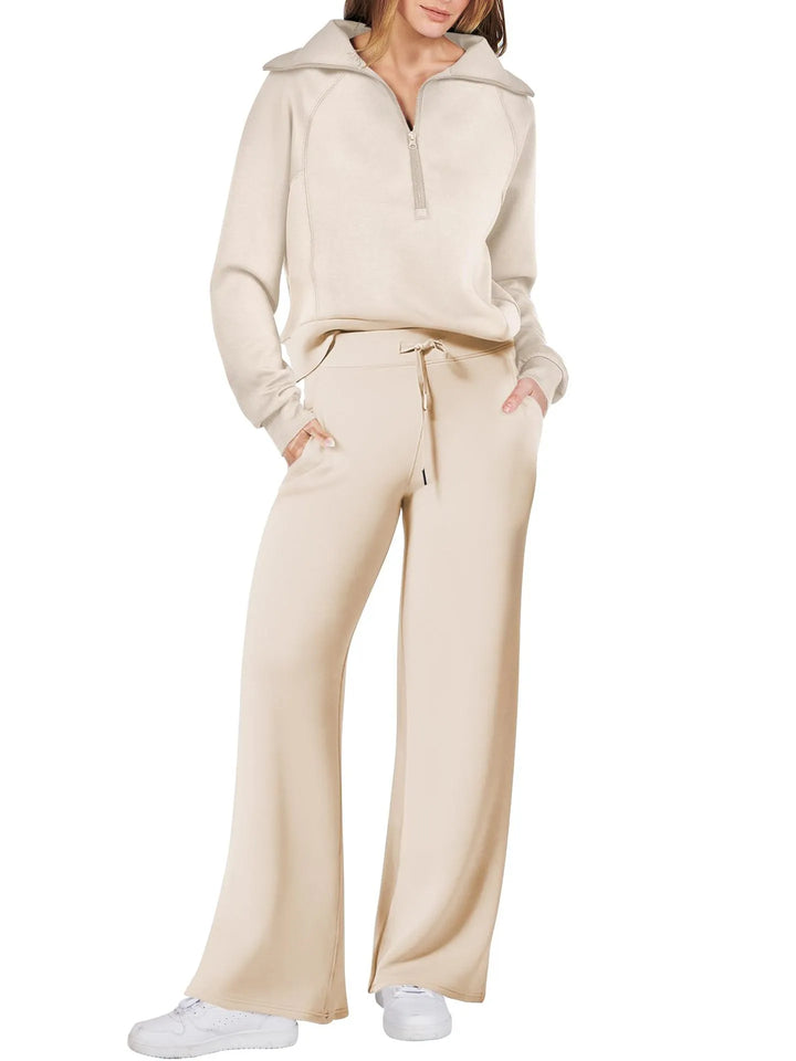 Conjunto lounge feminino Esmee de duas peças, ideal para máximo conforto e estilo em casa ou casualmente.