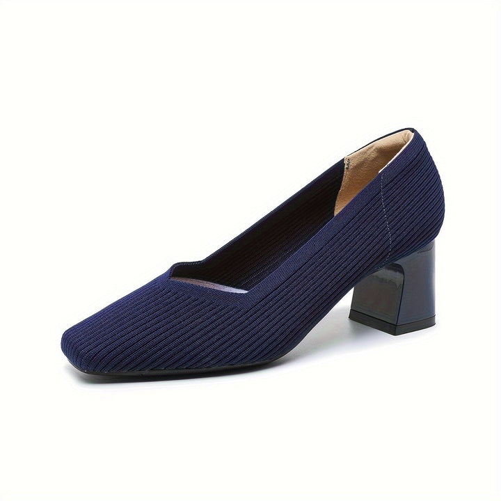 Sapatos femininos versáteis, salto bloco confortável e elegante para o dia a dia.