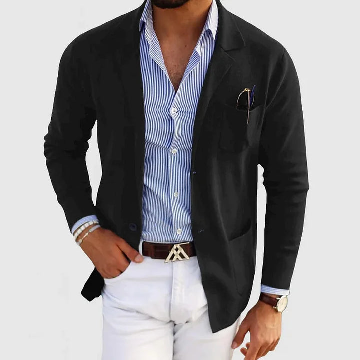 Blazer masculino em tom neutro, outwear elegante e confortável para o dia a dia.