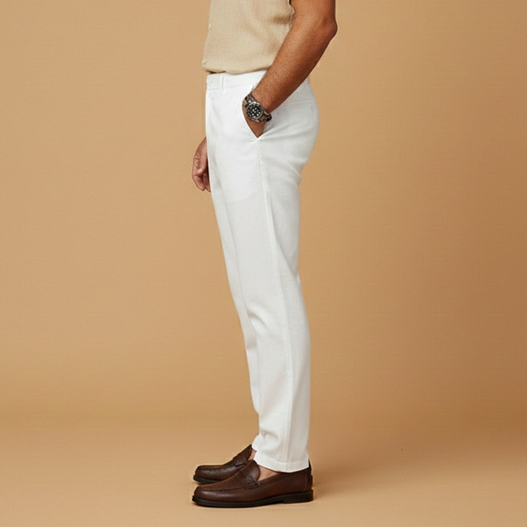 Calças casuais masculinas com cintura elástica e bolsos funcionais, de corte relaxado para um estilo prático e confortável.