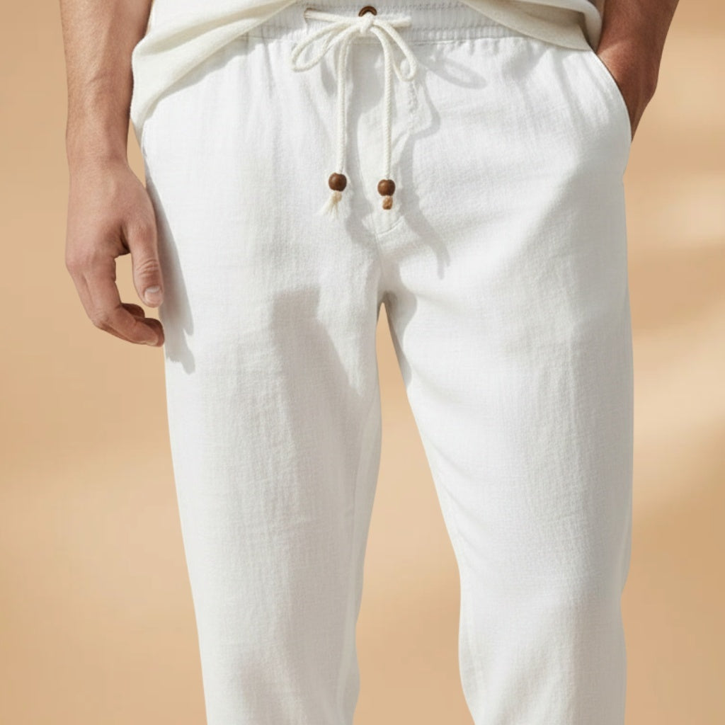 Tecido de alta qualidade das calças chino slim com cordão, garantindo conforto e durabilidade para uso diário.