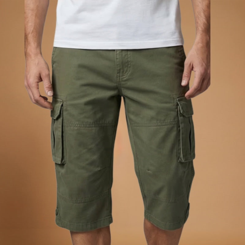 Calções cargo homem confortáveis com vários bolsos, perfeitos para atividades de verão. Ajustáveis e práticos.