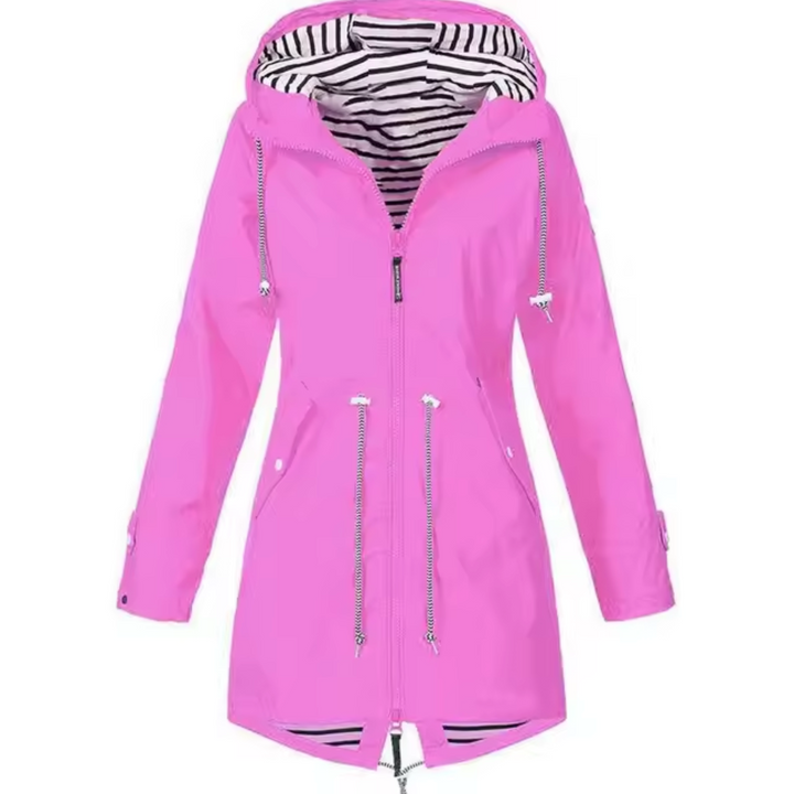 Parka impermeável feminina elegante, cintura ajustável e capuz para proteção contra chuva e vento.