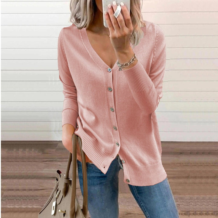 Cardigan versátil de malha, decote V com botões. Feminino, manga longa, todas as estações.