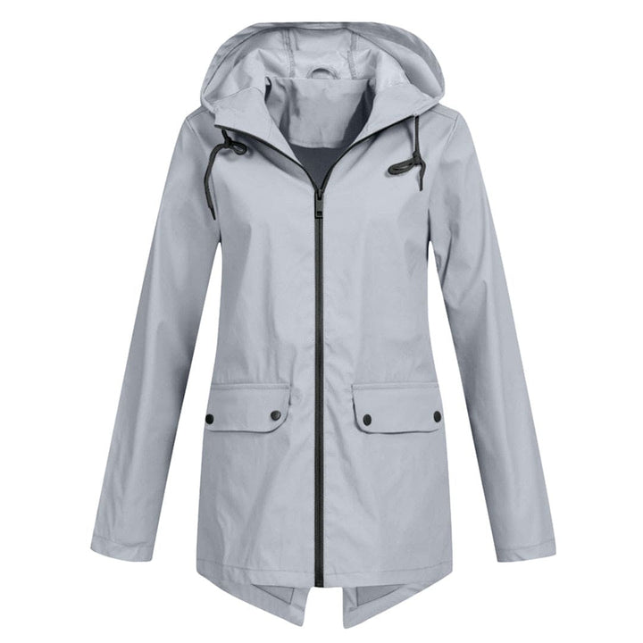 Gabardina curta impermeável com capuz ajustável para mulher, ideal para dias chuvosos.