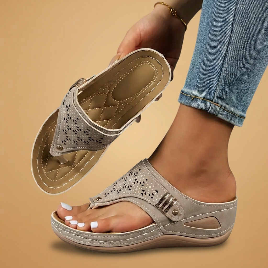 Chinelos de cunha ortopédicos slip-on, promovendo a saúde dos pés e conforto superior para a mulher.