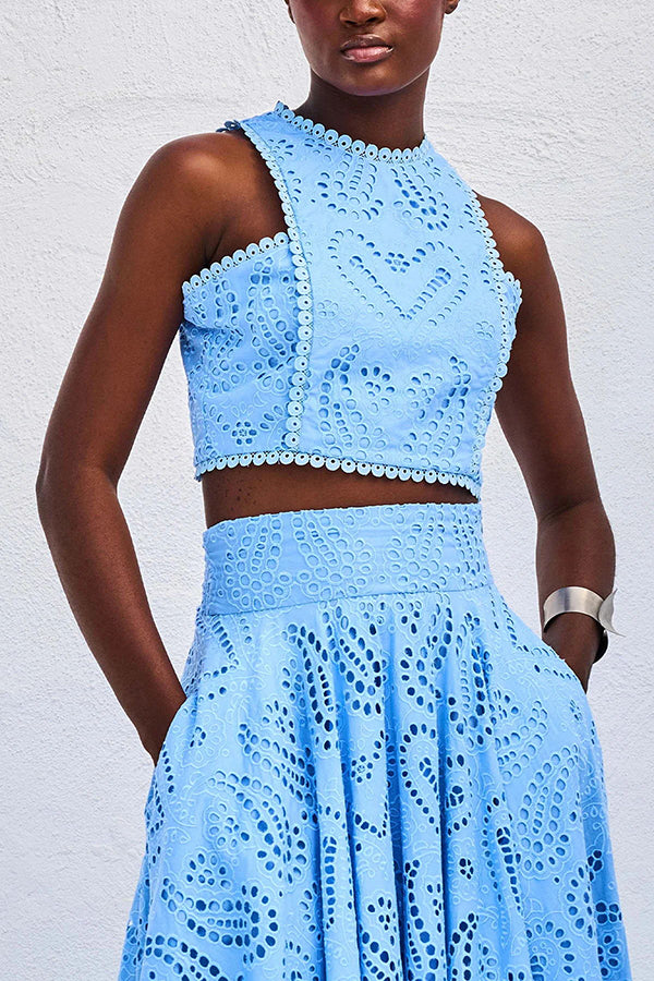 Moda feminina: saia midi e top bordado, conjunto duas peças versátil para o verão.