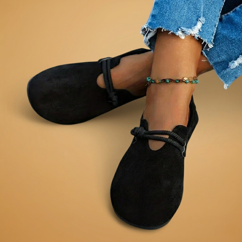 Sapatilhas casuais Cláudia para mulher, estilo minimalista com cordões naturais. Calçado ortopédico e confortável.