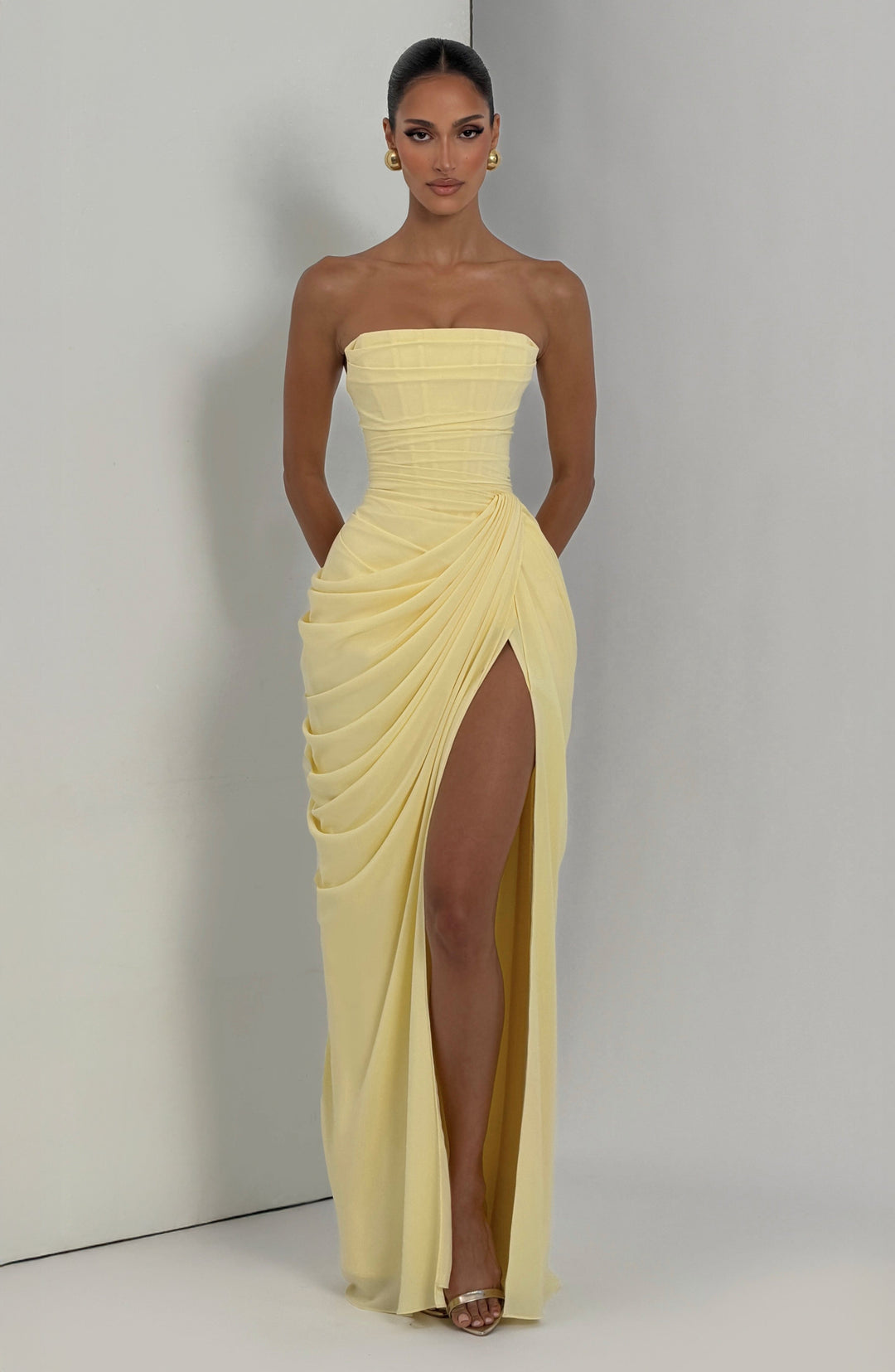 Vestido maxi de festa, feminino, com decote reto e fenda lateral, estilo verão.