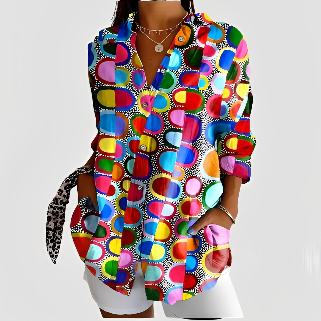 Blusa feminina de verão em cores vibrantes. Peça fresca e confortável para moda feminina casual.