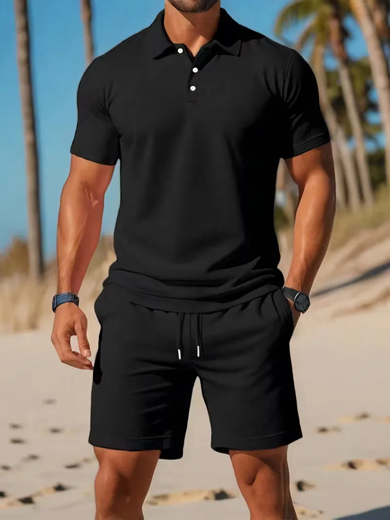 Conjunto casual de polo e shorts para homem. Perfeito para o dia a dia no verão.