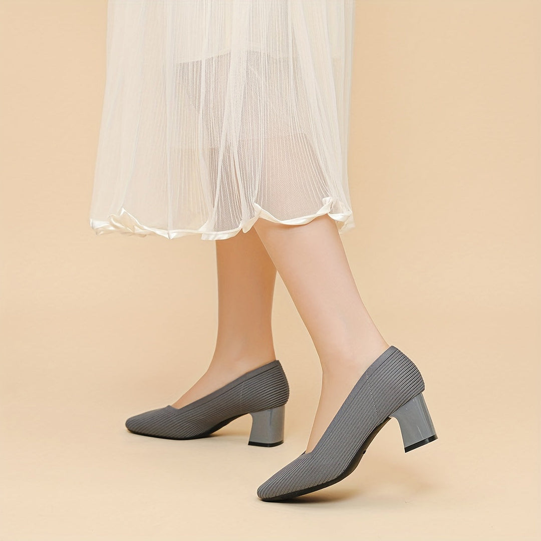 Sapatos estáveis de salto bloco, calçado feminino que garante suporte e bem-estar.