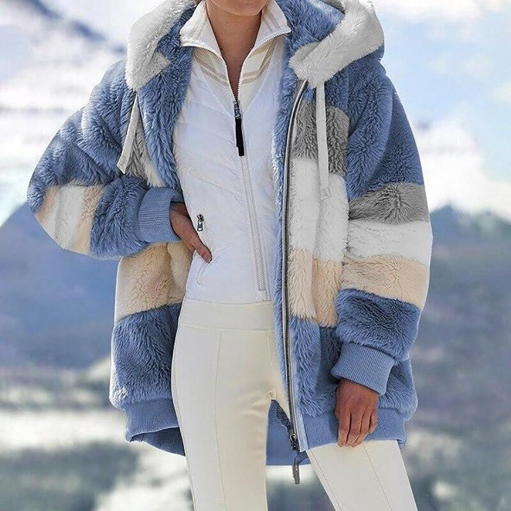 Casaco feminino acolchoado em contraste, perfeito para o inverno. Estilo, conforto e aquecimento garantidos.
