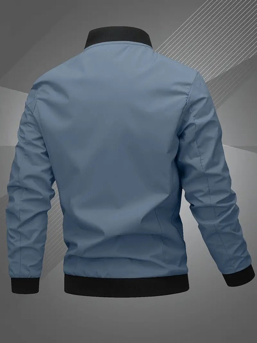 Blusão bomber masculino gola baseball, cor neutra, versátil para looks casuais modernos.