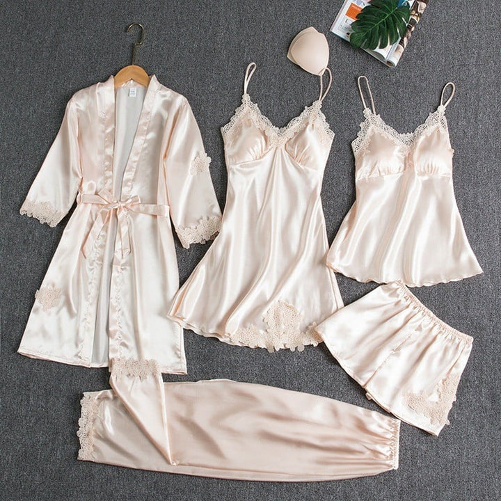 Conjunto de pijama feminino macio de 5 peças. Roupa de dormir elegante e confortável para noites de descanso.