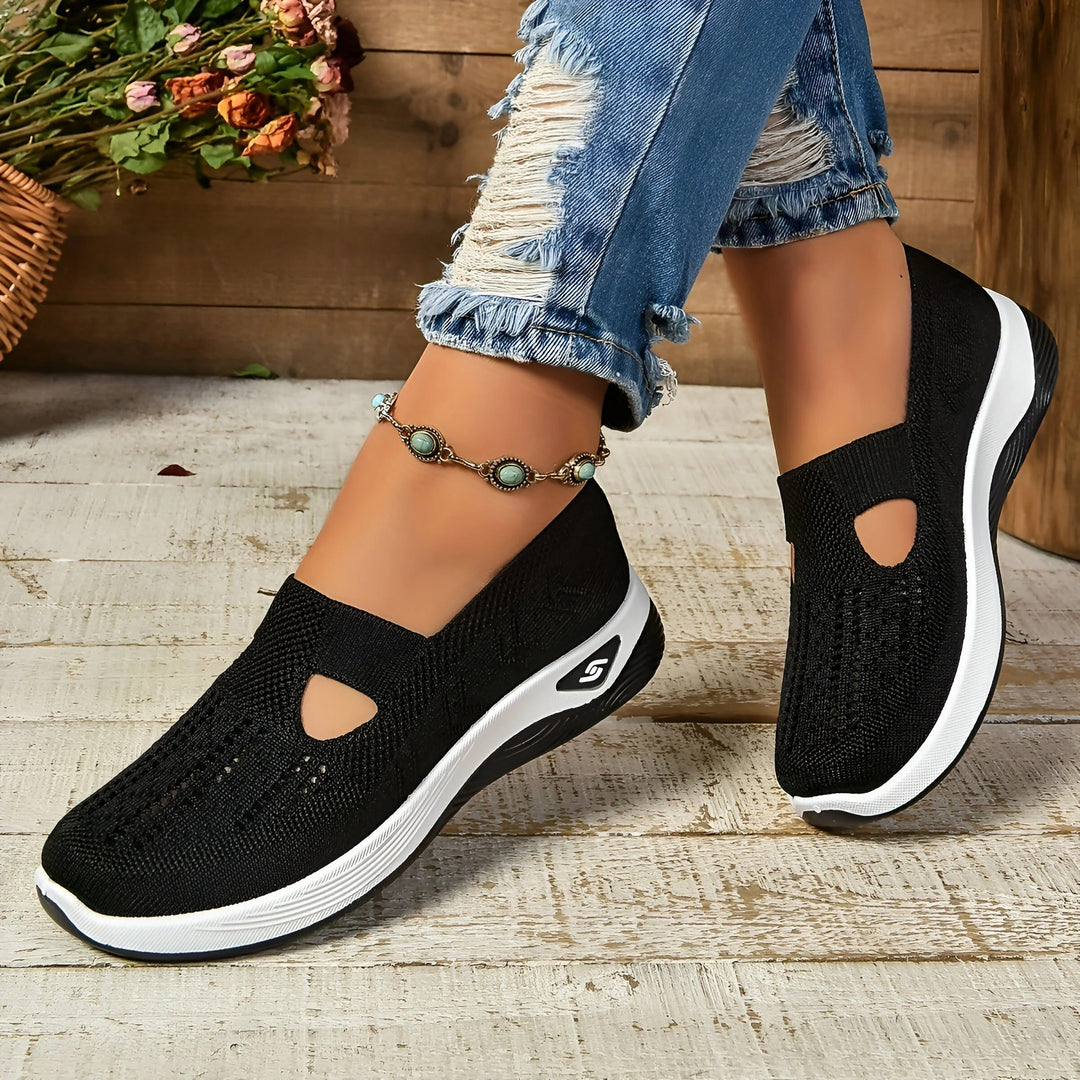 Sapatos Nora femininos de calçar, com design casual e confortável. Ideal para o dia a dia, caminhada e estilo versátil.