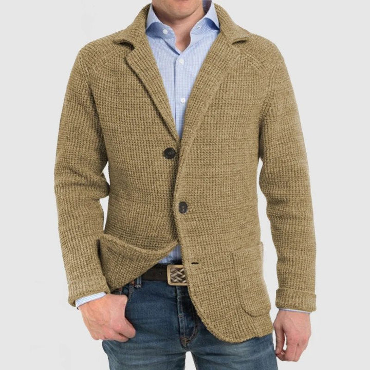 Jaqueta masculina outono inverno, design clássico, botões e bolsos bem definidos. Conforto e elegância.