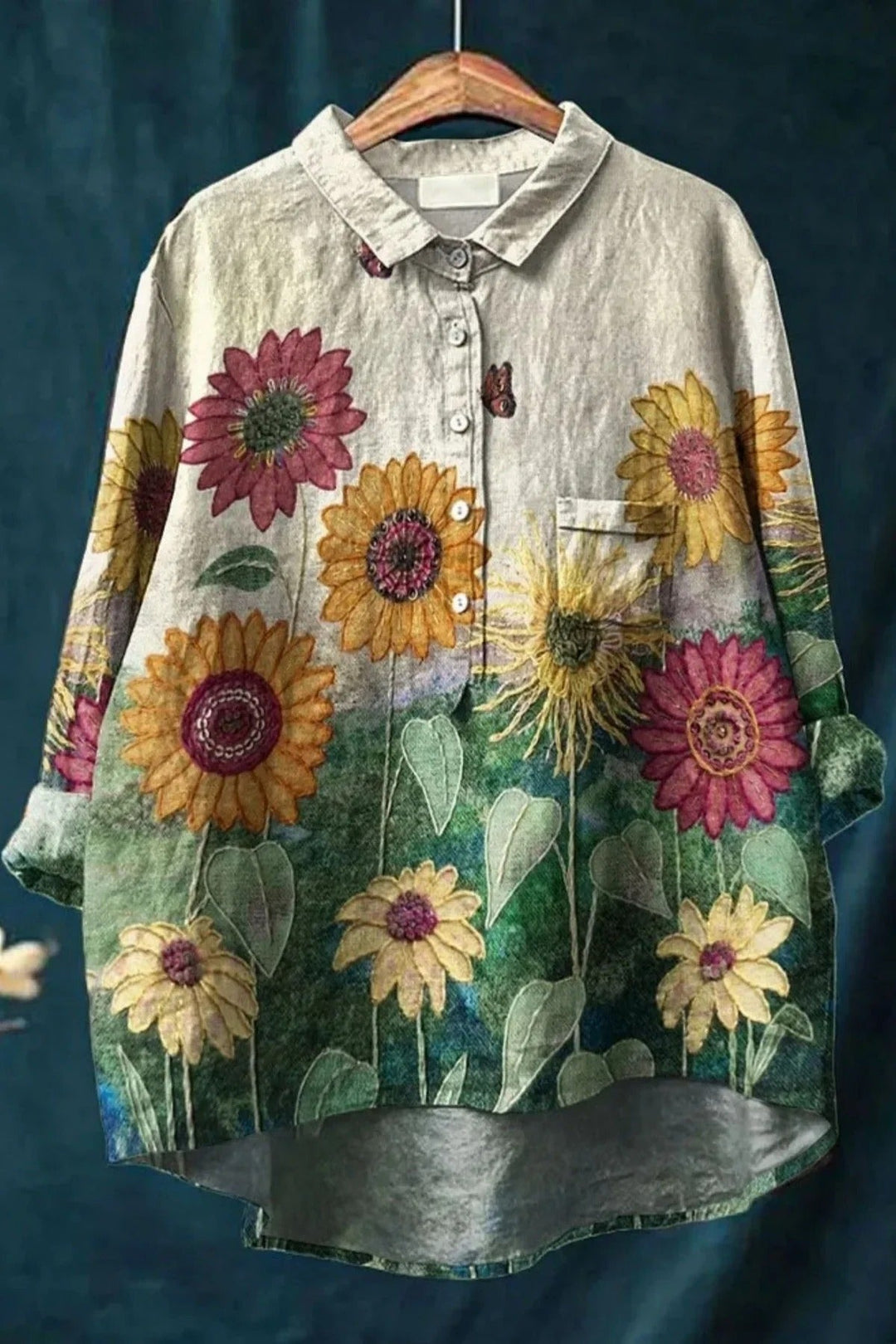 Camisa feminina floral solta de manga longa, ideal para moda verão casual com estampa elegante.