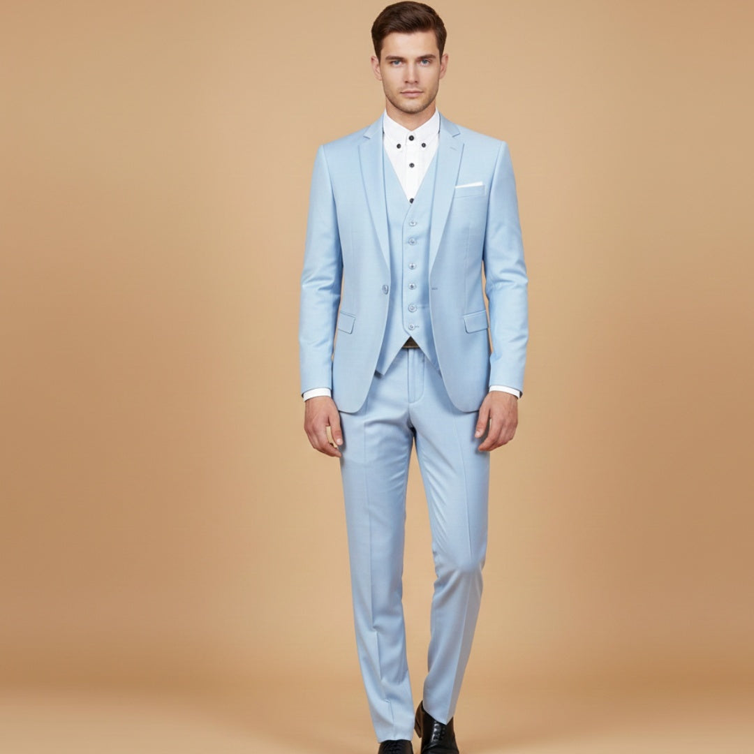 Elegante fato de três peças masculino, leve e confortável, para longas horas em eventos.