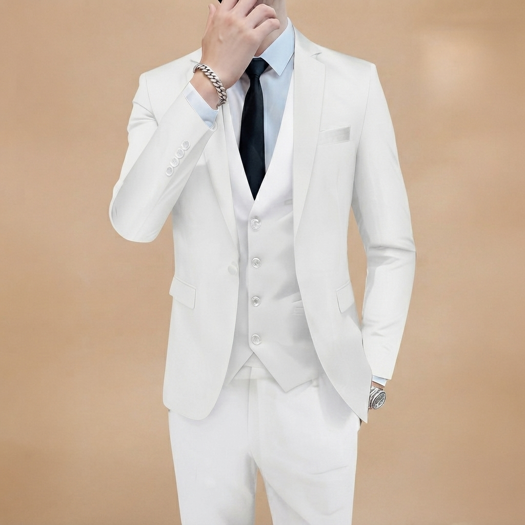 Fato masculino 3 peças slim fit, completo com blazer, colete e calças. Perfeito para casamento ou cerimónia.