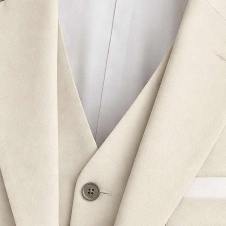 Elegante fato de 3 peças para casamento, corte slim fit cinzento escuro, estilo clássico.