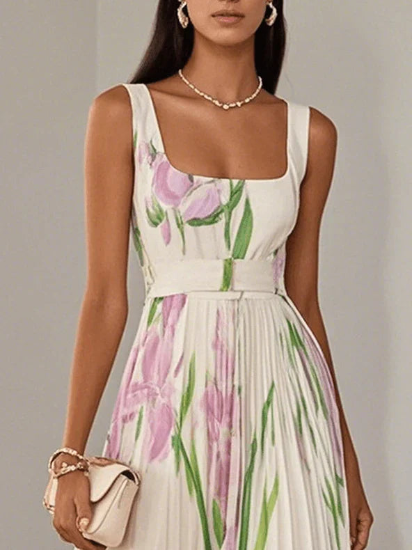 Vestido longo feminino plissado floral. Roupa elegante para festa, cerimônia ou verão romântico.