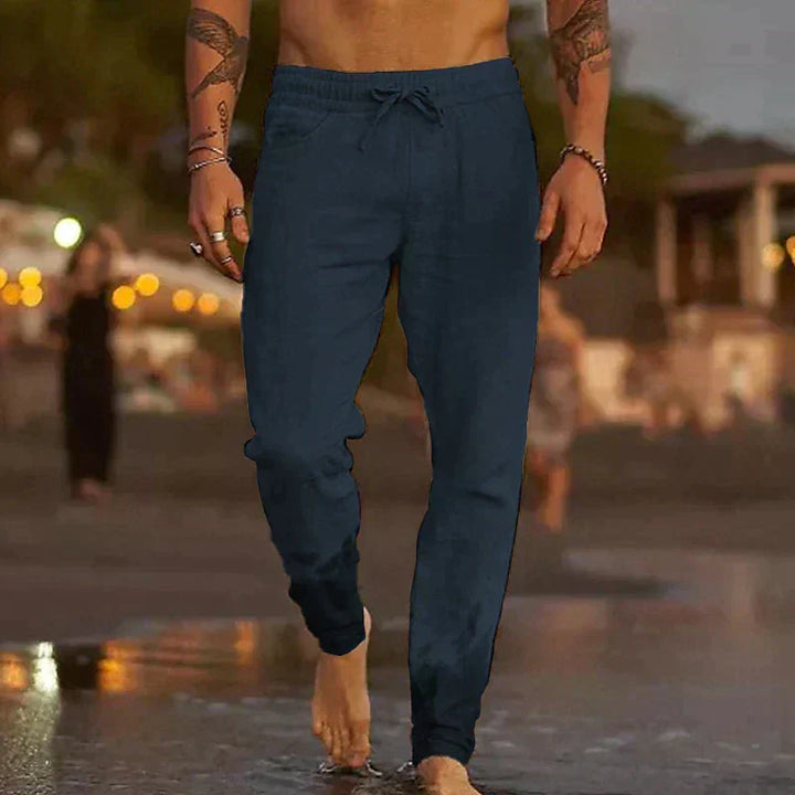Roupa masculina: calças Linford azuis, combinando conforto leve e estilo casual para todas as estações.