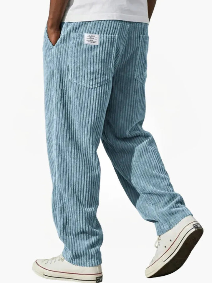 Calças de bombazine masculinas, corte largo. Ideais para outono/inverno, estilo confortável e casual.
