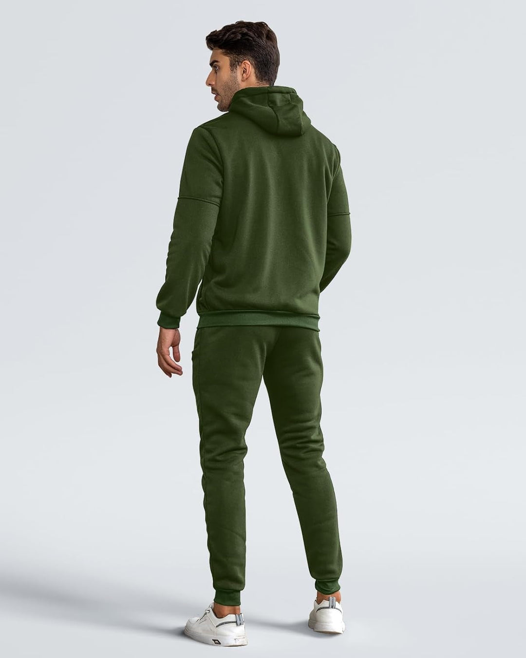 Conjunto de lazer masculino: fato de treino com capuz e calças slim, para máximo conforto.