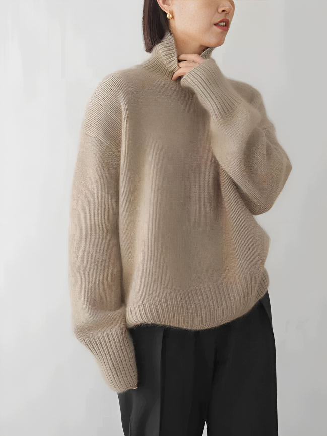 Suéter cinzento feminino de gola alta, casual e elegante para o vestuário de inverno.