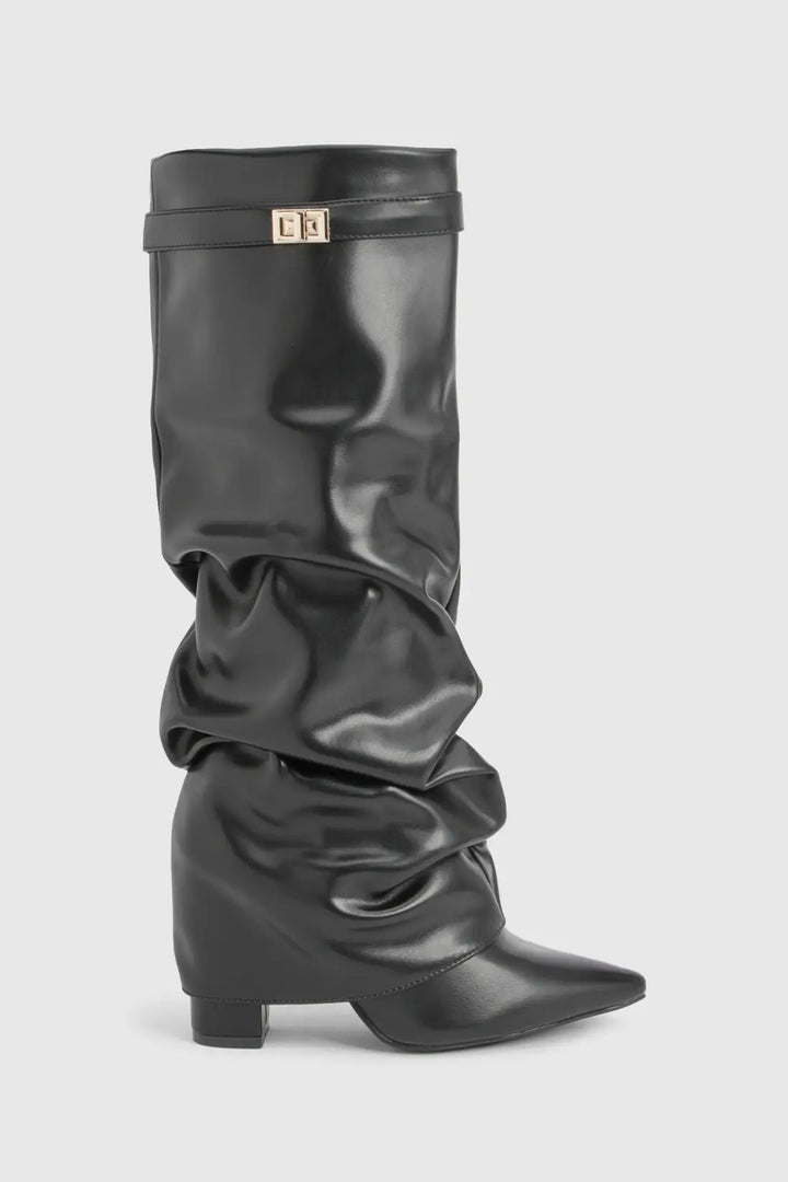 Elegantes botas femininas slouch, bico pontiagudo, salto baixo, perfeitas para casual.