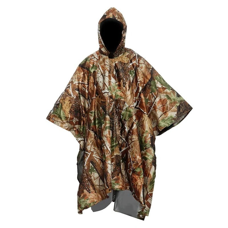 Poncho impermeável masculino ultraleve e compacto, perfeito para levar na mochila em caminhadas e acampamentos.