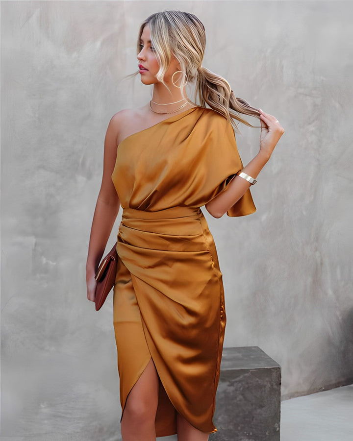 Vestido feminino Élise longo, perfeito para festas e ocasiões especiais com estilo.