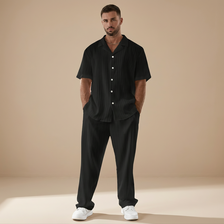 Roupa masculina casual de verão, conjunto de listras para estilo relaxado e conforto.