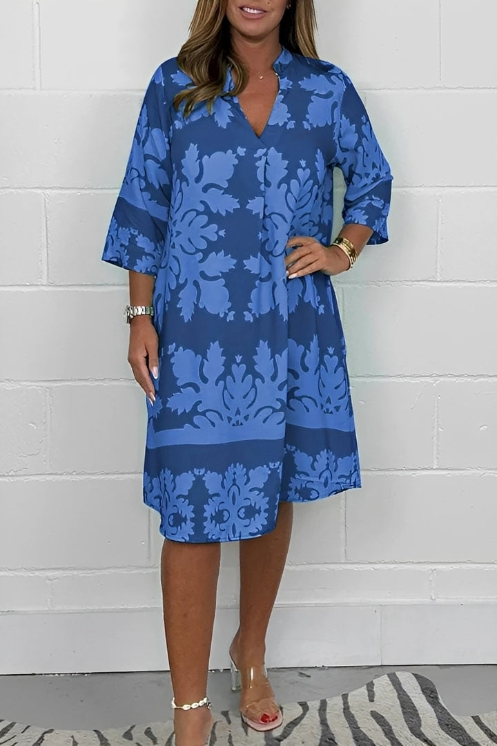 Vestido feminino midi, perfeito para primavera e verão. Design folgado, elegante e casual chic.
