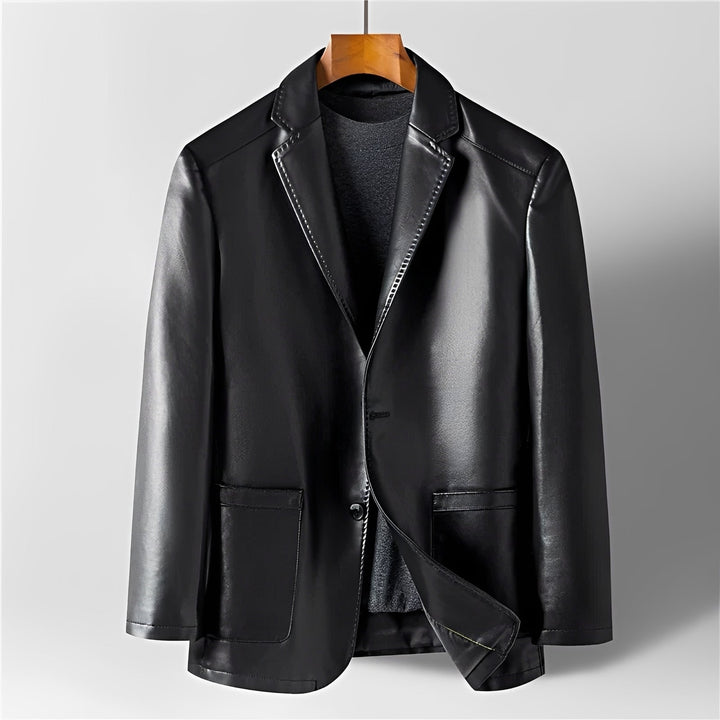 Blazer masculino versátil, elegante e casual, com bolsos práticos, essencial para seu guarda-roupa.