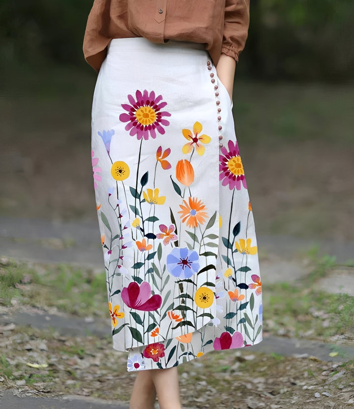 Roupas femininas: saia assimétrica linha A, modelo fluido e elegante, ideal para moda de verão com versatilidade.