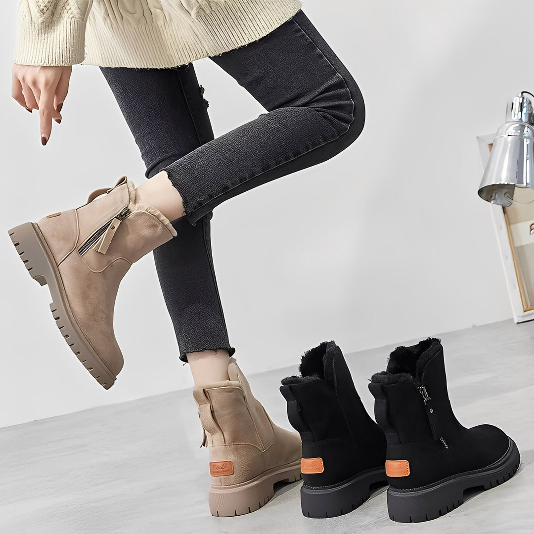 Botas femininas Raschelle pretas, conforto e elegância para o inverno. Calçado versátil para moda casual.