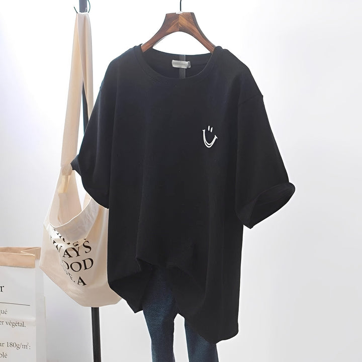 Camiseta feminina Selina estampada, ideal para o verão. Conforto e estilo casual para a moda diária feminina.