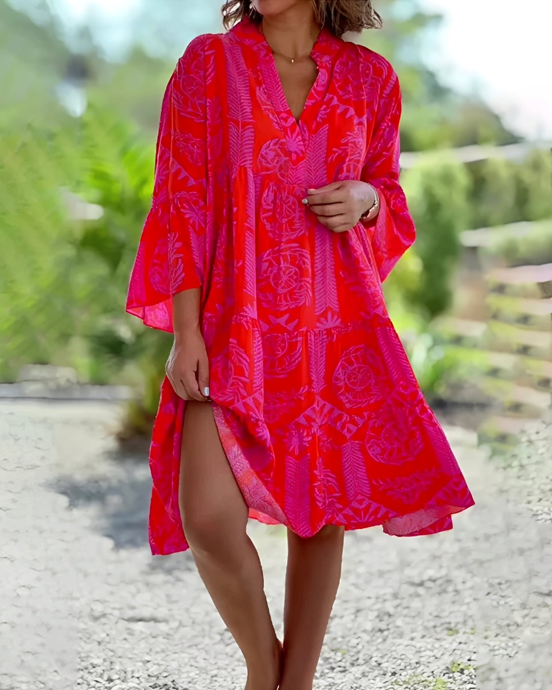 Vestido midi feminino boho de verão, solto e confortável, perfeito para moda praia casual.