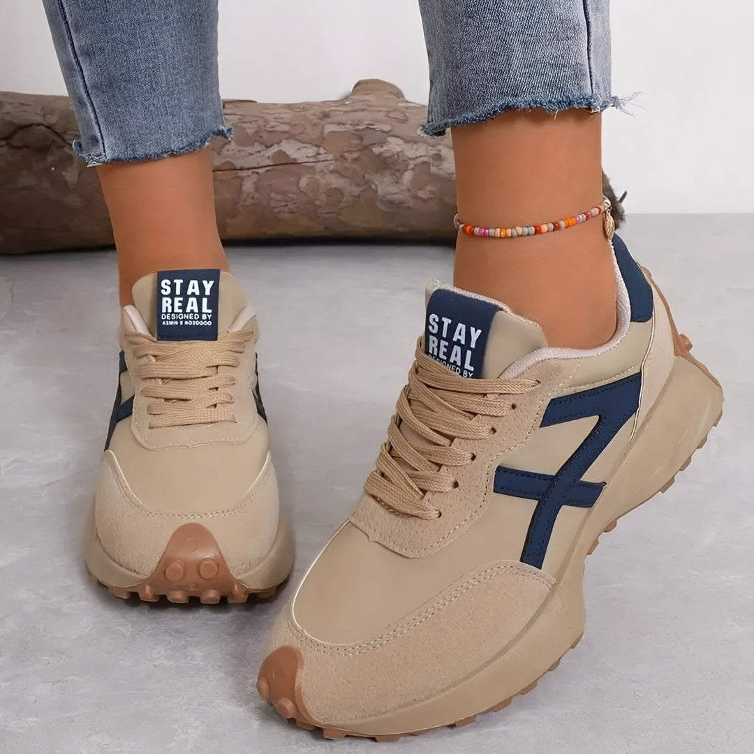Tênis casual feminino antiderrapante, com máximo conforto para o uso diário. Estilo moderno e versátil.