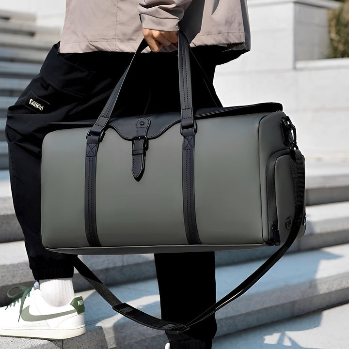 Bolsa de viagem masculina Simon grande, estilosa e prática. Ideal para academia, viagens e organização do dia a dia.