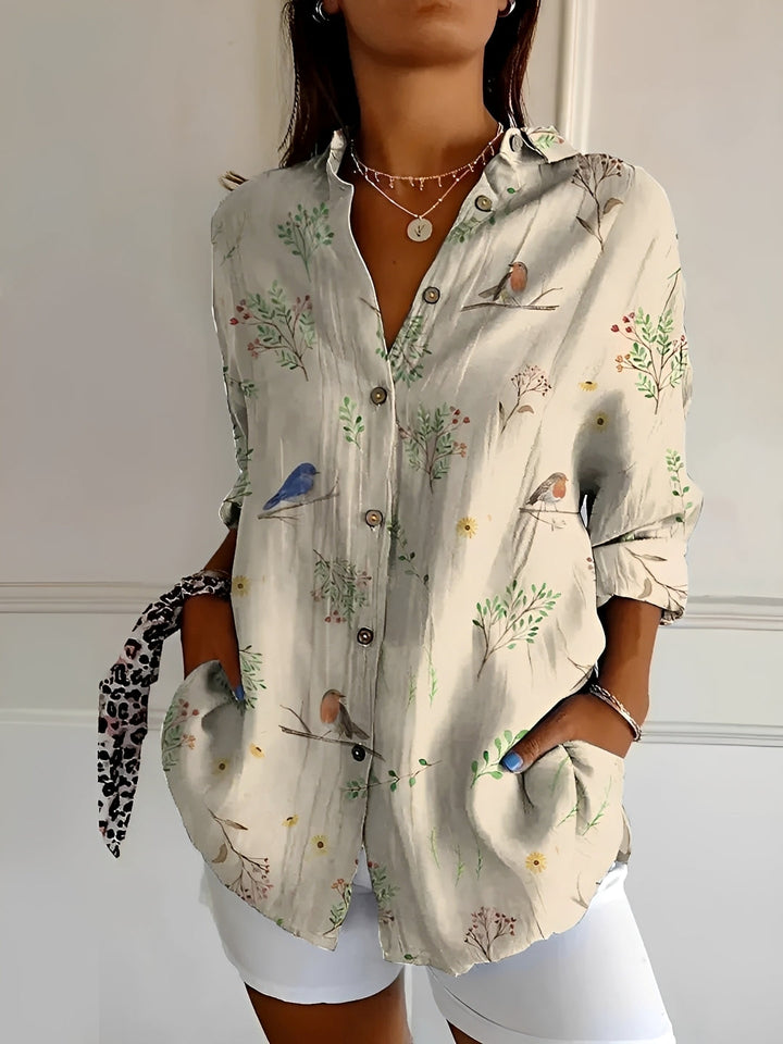 Blusa feminina com botões Chantelle, moda prática e elegante. Essencial para blusas de verão.