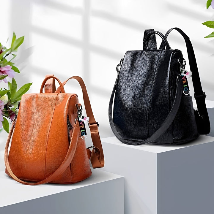 Bolsa mochila feminina moderna para viagem e uso diário. Acessório feminino casual com estilo versátil.