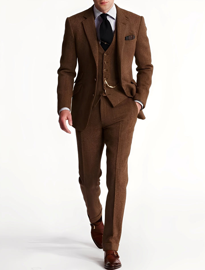 Blazer de tweed masculino clássico com lapela entalhada. Peça elegante e atemporal para terno ou uso casual.
