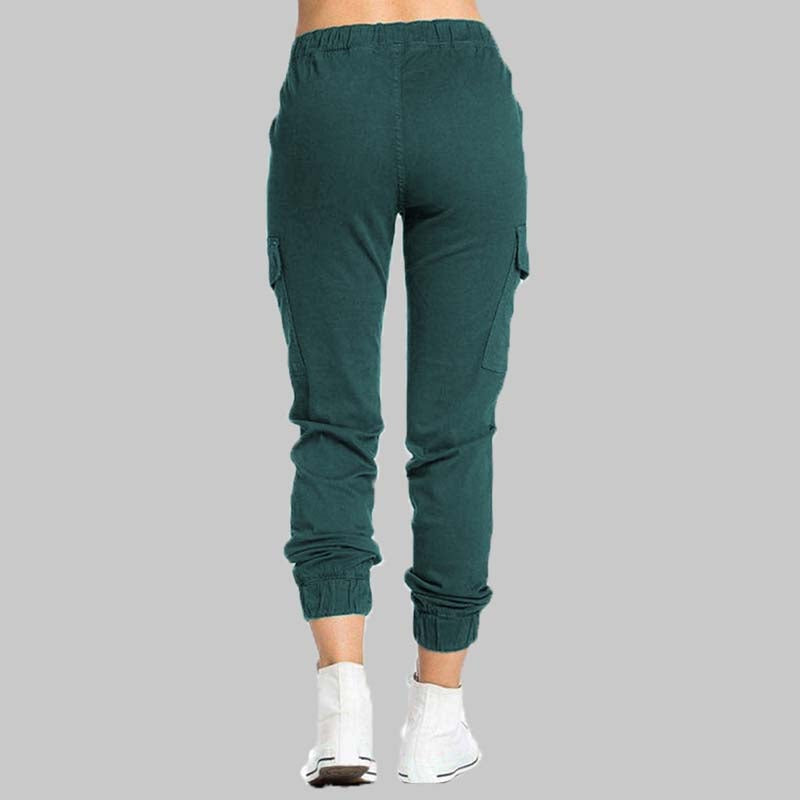 Calças cargo femininas que combinam conforto e moda, com cintura elástica e bolsos práticos e estilosos.
